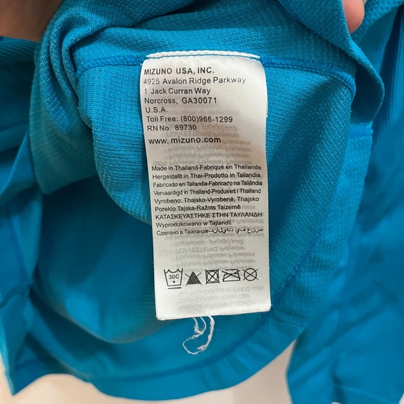 Mizuno Breath Thermo Long Sleeve Hoodie, W’s size Large - Picture 7 of 12